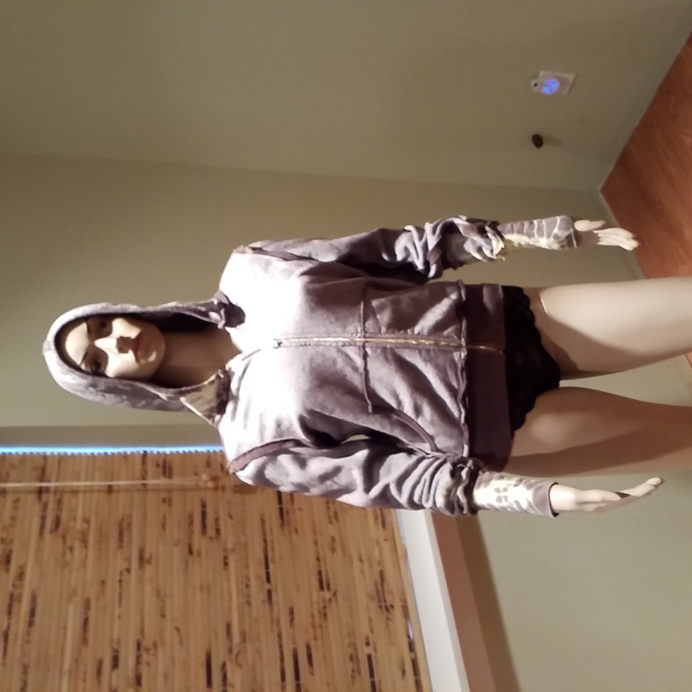 Young Fabulous & Broke Rhinestone  Fleur De Lis Tie Dye Trim Hoodie Size L